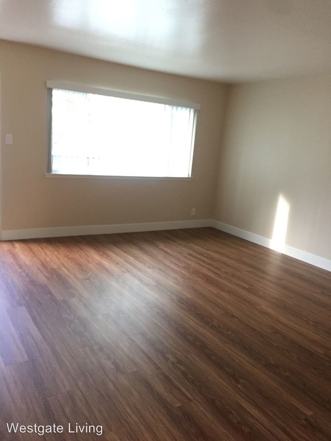 Foto del edificio - 4810 Hamilton Ave