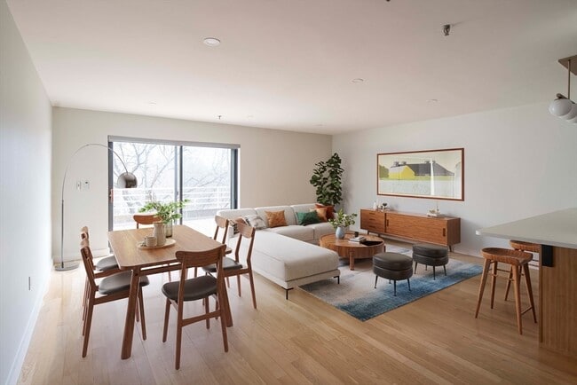 Building Photo - 199 Coolidge Ave