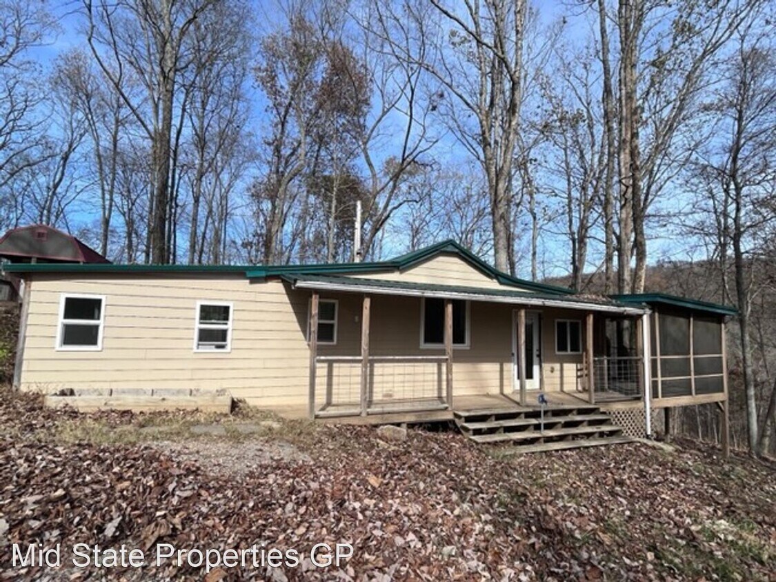 Foto principal - 3 br, 1 bath House - 260 Gravel Hill Rd.