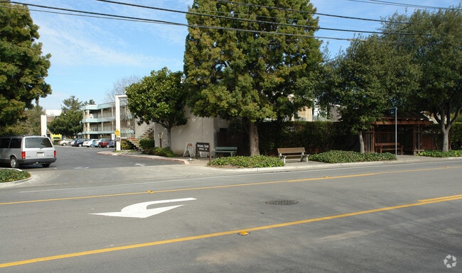 Building Photo - Stevenson House