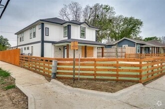 Building Photo - 1632 E Arlington Ave