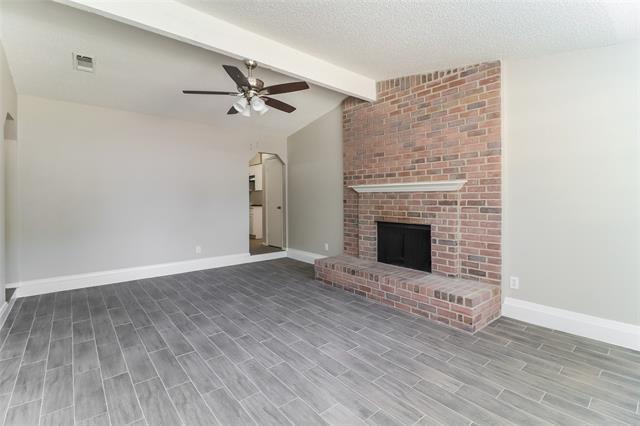 Building Photo - 4000 School Hill Cir