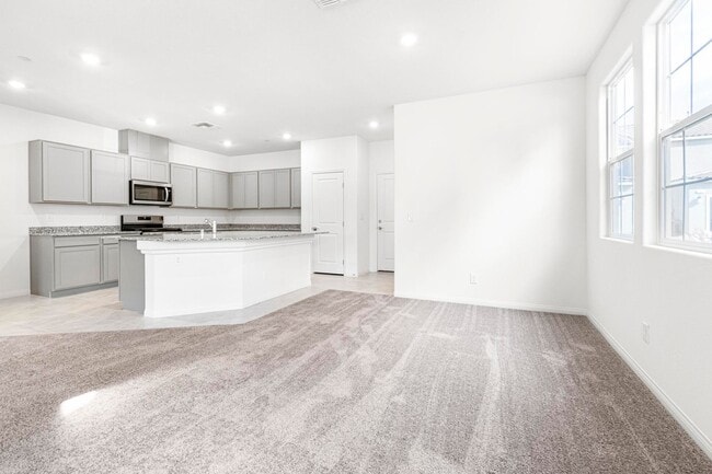 Building Photo - Brand New Build! 3 bed, 2 and 3/4 bathroom Townhouse in the heart of Inspirada's Master Planned C...