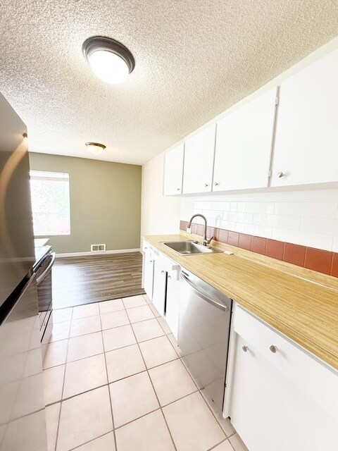 Foto del edificio - 924 Shorewood Dr