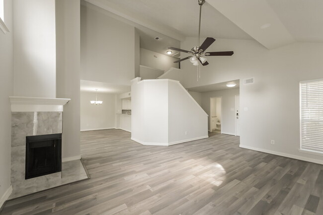 Building Photo - 9223 Bristlebrook Dr