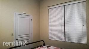 Building Photo - 1609 Long St