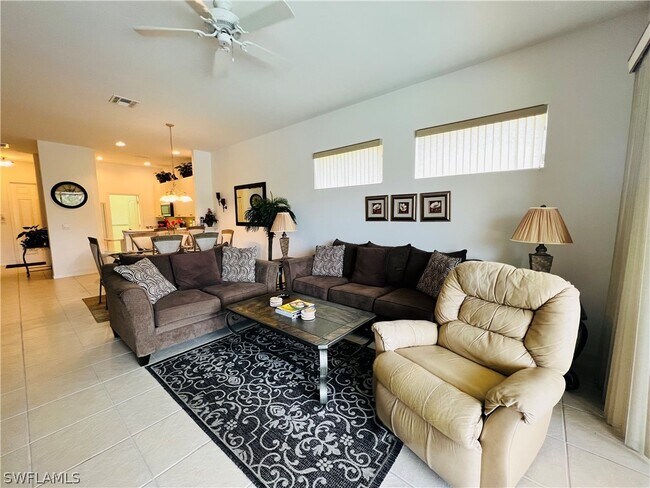 Building Photo - 10129 N Golden Elm Dr