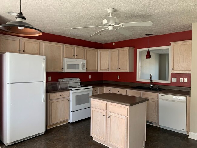 Foto del edificio - 3 Bedroom Townhouse in Wyndhurst