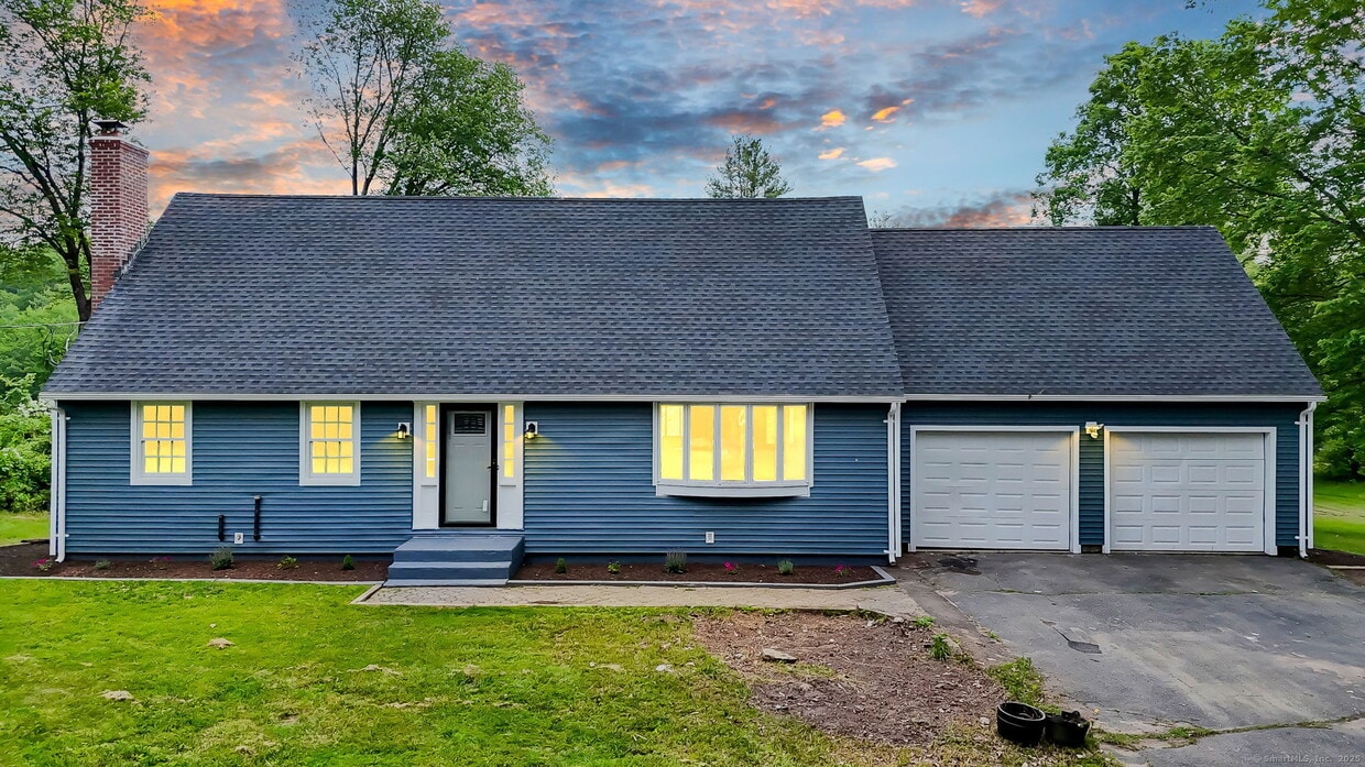 Foto principal - 890 Copper Hill Rd