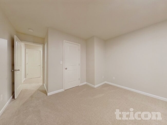 Building Photo - 3023 Chris Cir