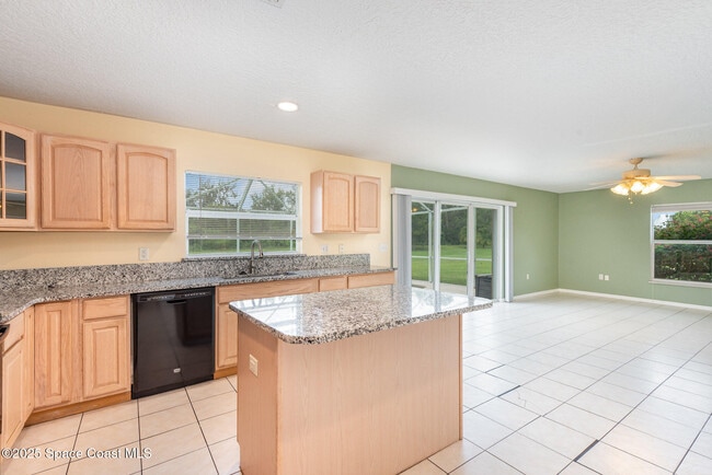 Foto del edificio - 4055 Navajo Ln