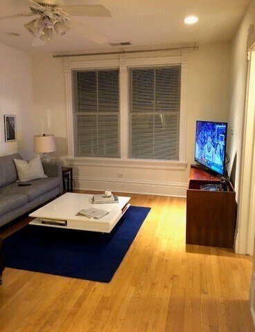 Foto del edificio - 1711 N Fern Ct