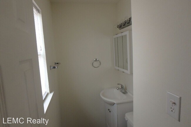 Foto del edificio - 3 br, 1.5 bath House - 2423 Echo St.