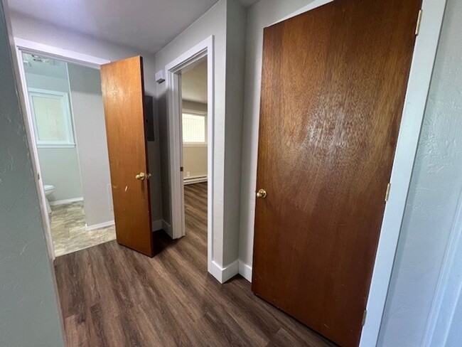 Building Photo - Chester Street 5-PLEX