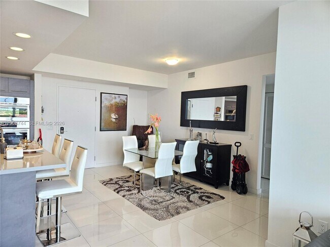 Foto del edificio - 7875 NW 107th Ave