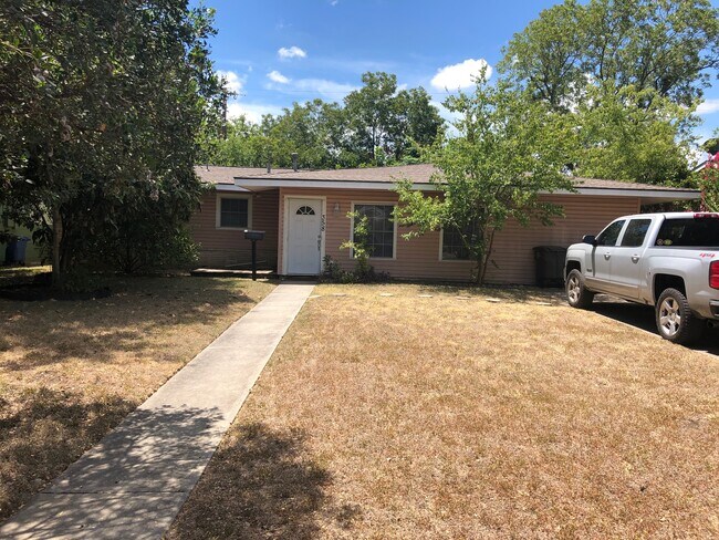 Building Photo - 358 Timberlane Dr