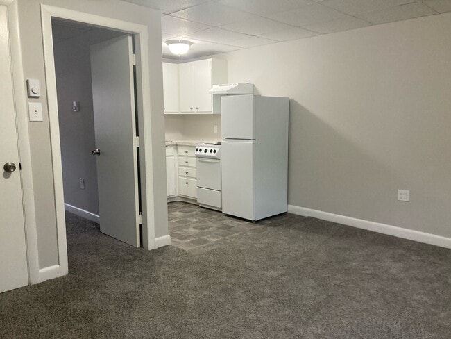 Andover Crossing - Andover Crossing Apartment