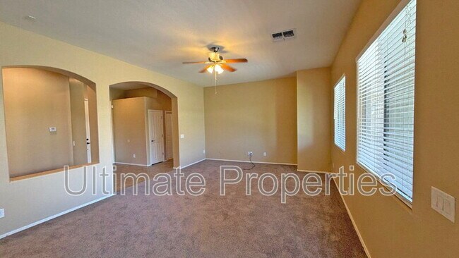 Foto del edificio - 17610 W Ironwood St