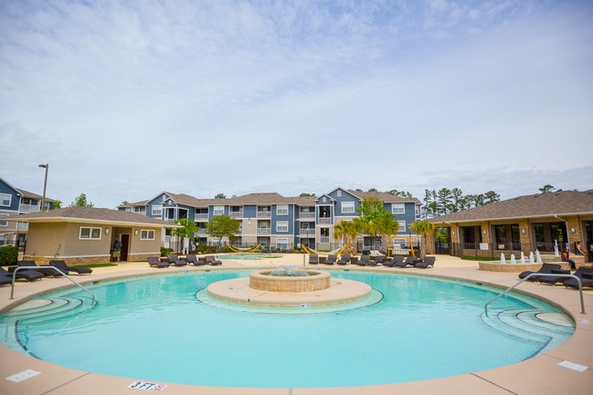 The Landing Student Living Apartments Greenville Nc Apartments Com