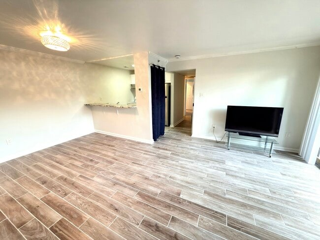 Building Photo - 1260 Sugarwood Cir