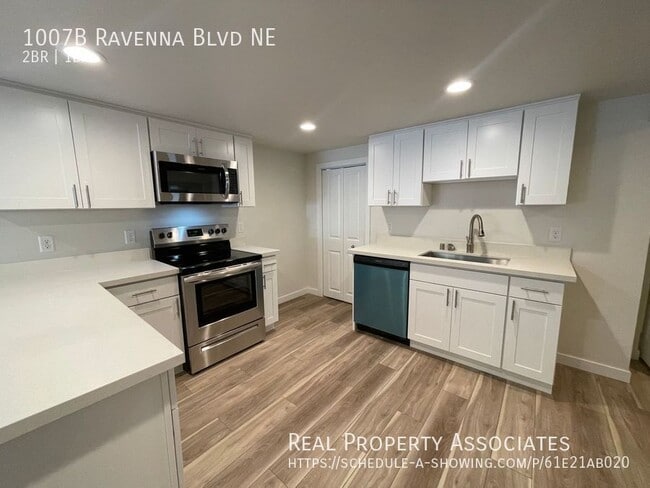 Building Photo - 1007B Ravenna Blvd NE