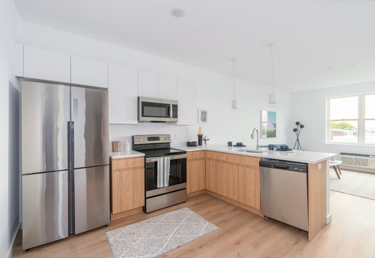 Primary Photo - Spacious 2-Bedroom, 2-Bath Retreat: Ultima...