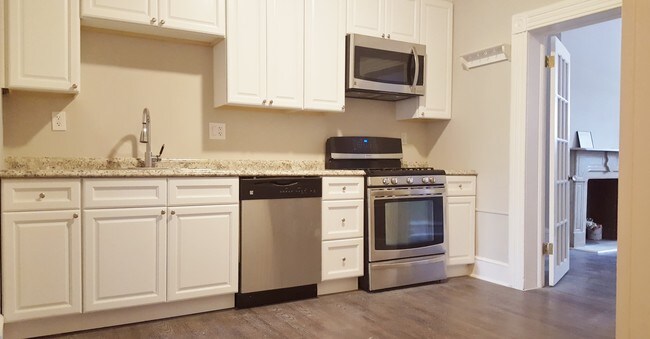 kitchen - 1802 Bolton St