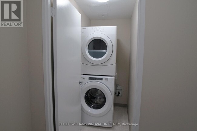 Photo du bâtiment - 239 Auburn Dr