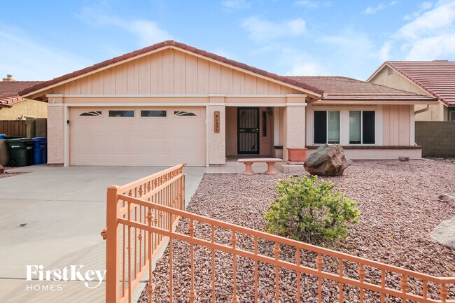 Building Photo - 1821 E Hearn Rd