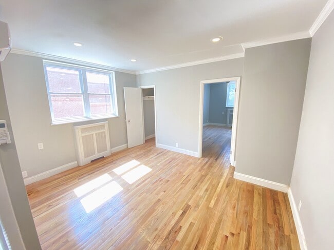 Foto del edificio - 1229 W Porter St