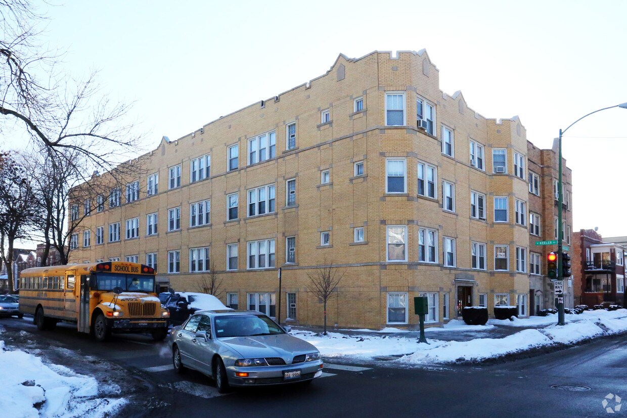 Building Photo - 3548-3556 N Keeler Ave