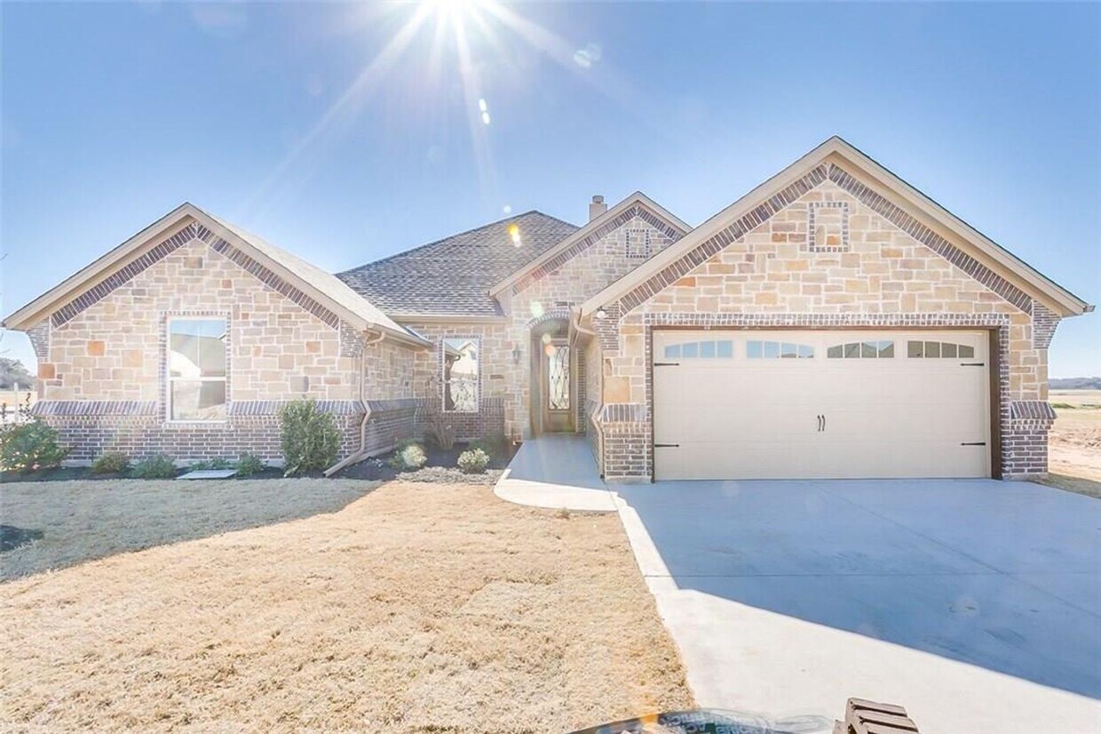Primary Photo - Beautiful Home in Abes Landing