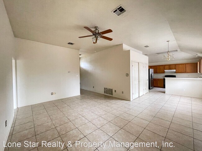 Foto del edificio - 4 br, 2 bath House - 110 James Loop