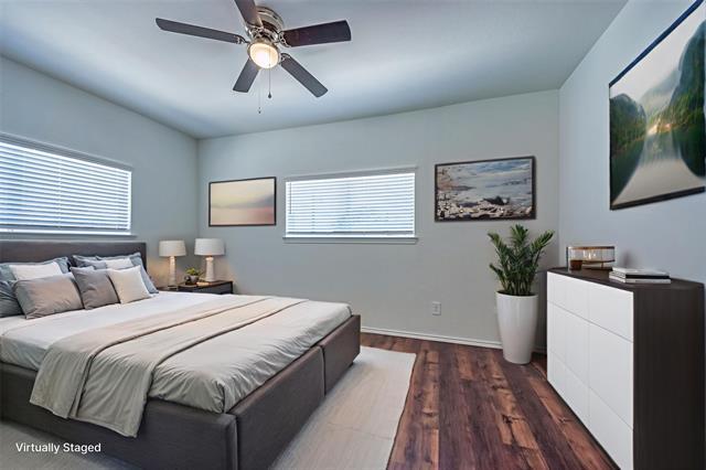 Foto del edificio - 11234 Park Central Pl