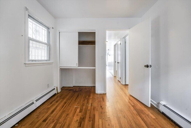 Building Photo - 156 Terrace Ave