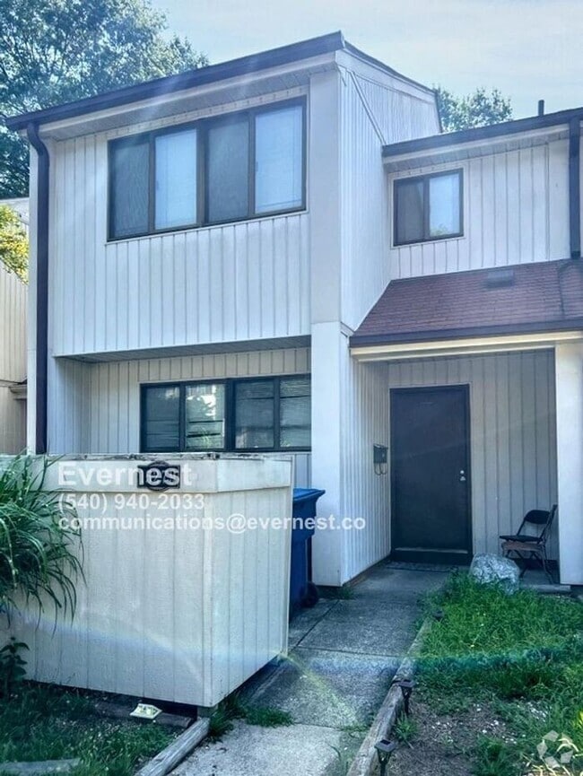Building Photo - 15279 Lodge Terrace