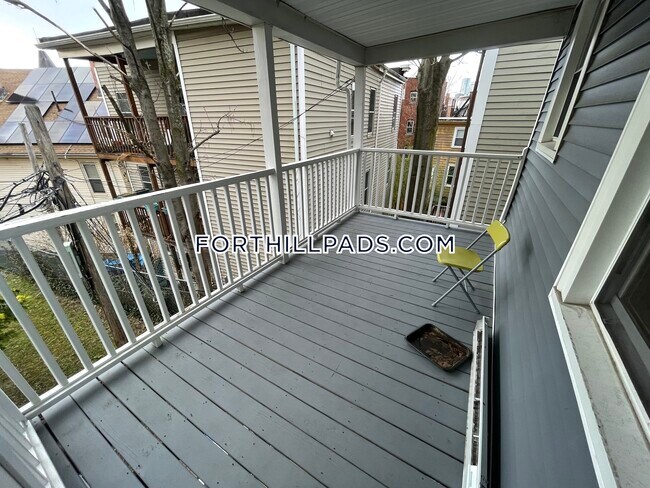 Foto del edificio - 21 Highland St