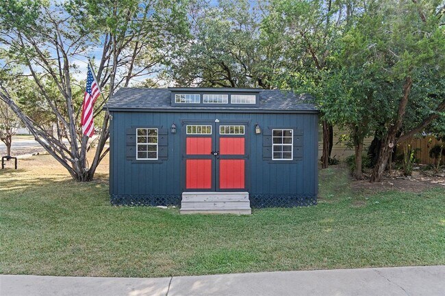 Building Photo - 14913 Longbranch Dr