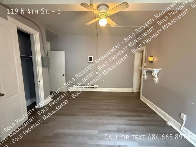 Building Photo - 119 N 4th St