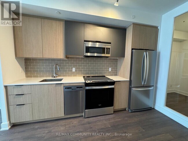 Photo du bâtiment - 1350 Ellesmere Rd