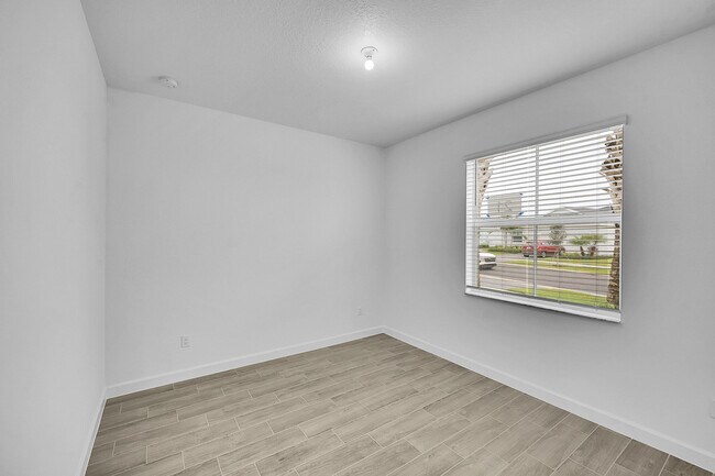 Foto del edificio - 3581 Angler Dr