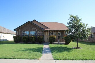 Building Photo - 4809 Mohawk Dr