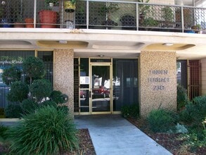 Building Photo - 230 Linden Ave