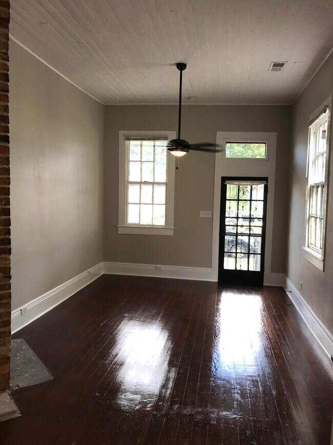 Foto del edificio - 8522 Jeannette St