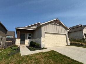 Building Photo - 212 Nettletree Dr