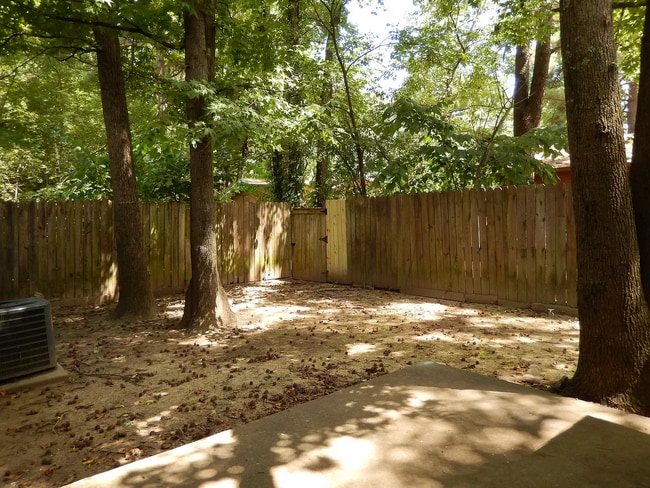 Building Photo - BEAUTIFUL  3 BEDROOM 1 BATH HOME!!!!!!