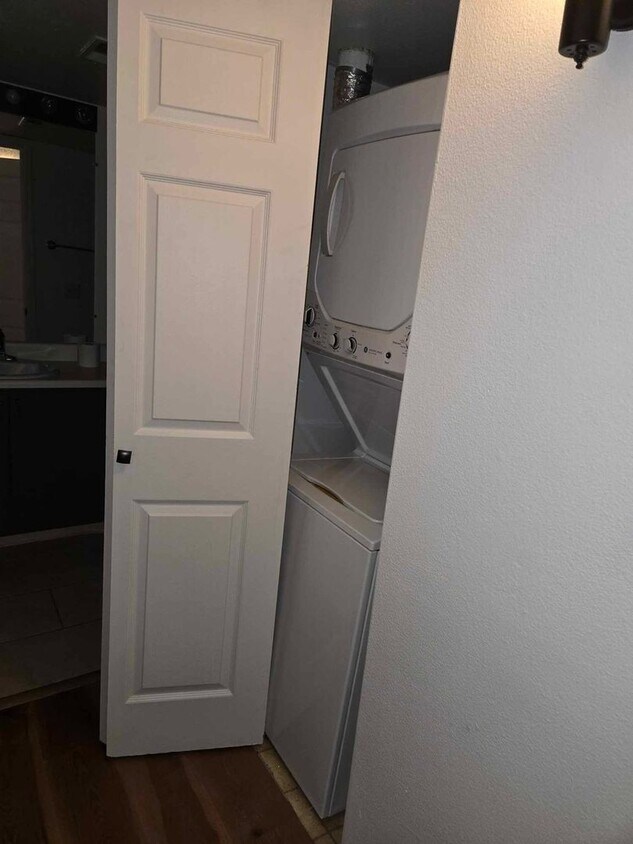 Foto principal - 2575 S Syracuse Way