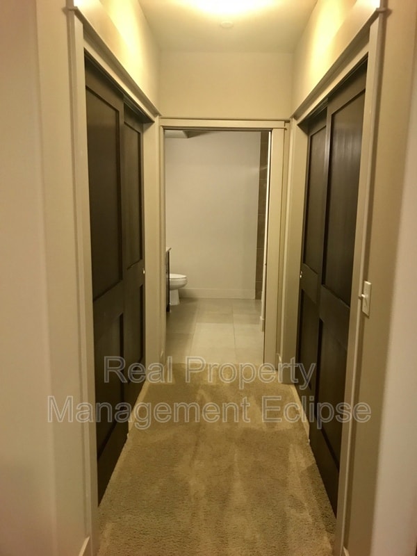Foto del edificio - 18609 SE Newport Way