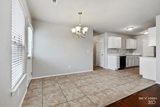 Foto del interior - Haden Holly Station - Duplexes & Townhomes in Siloam Springs, AR