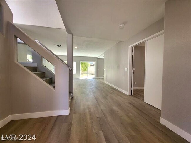 Building Photo - 10208 Grecian Laurel Ct